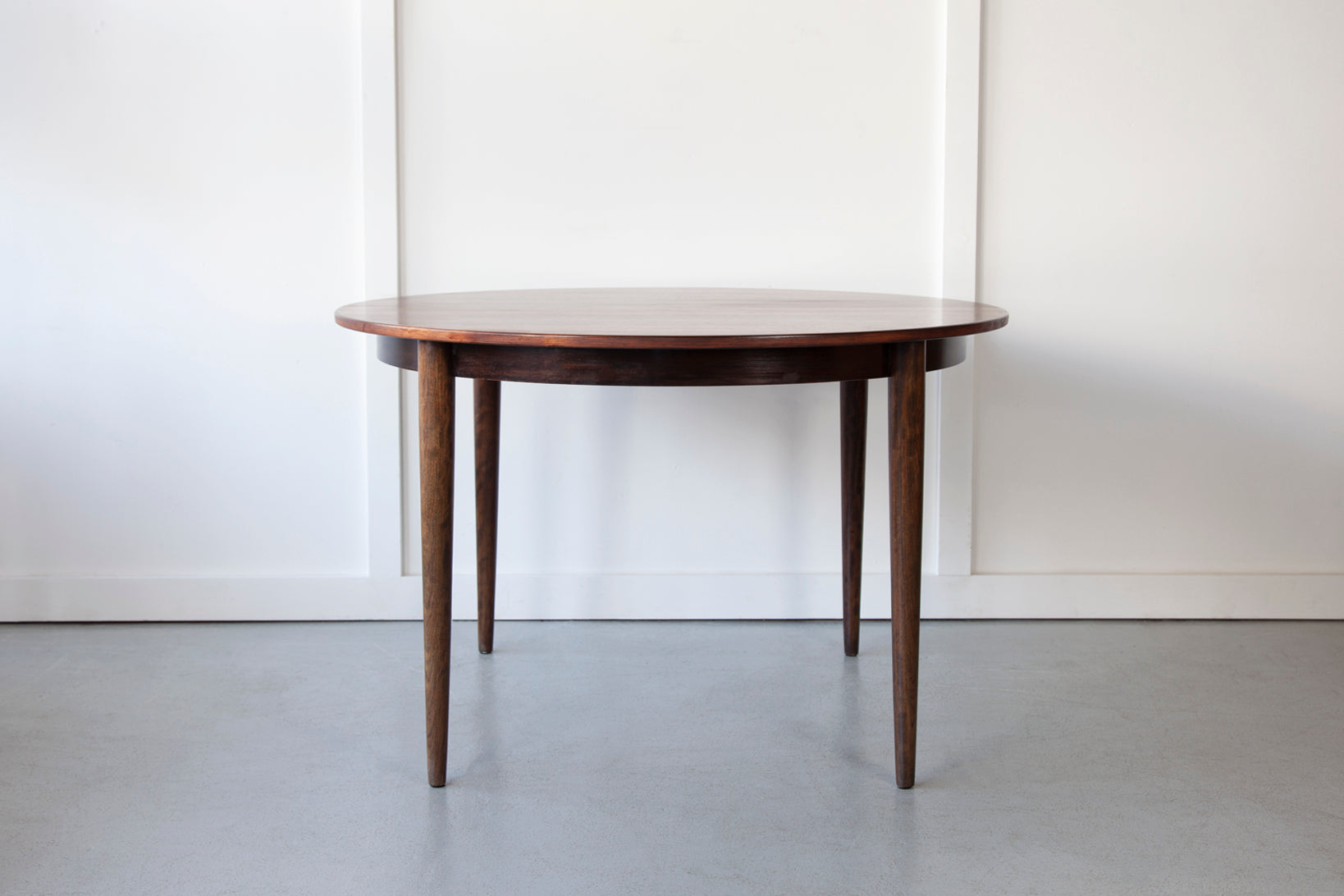 Elegant Mid-Century Modern Danish Rosewood Dining Table