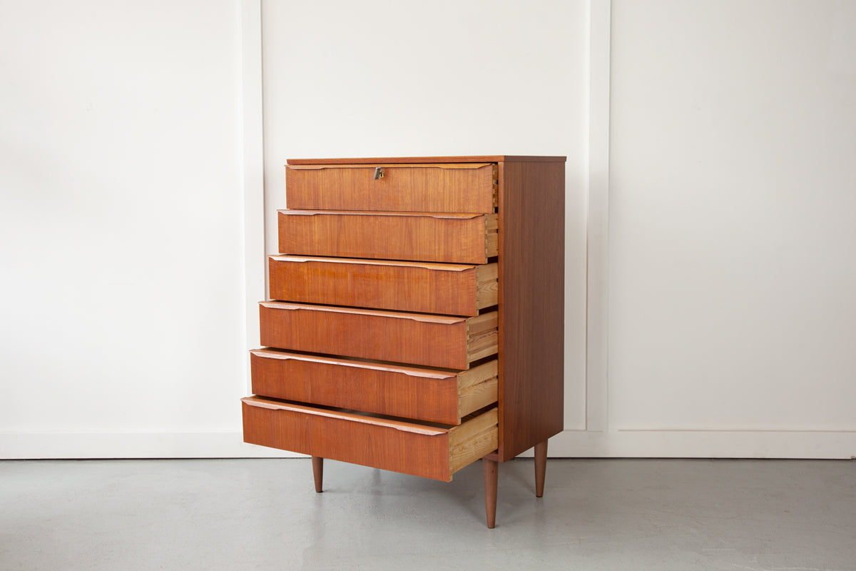 Handsome Chest of Drawers
